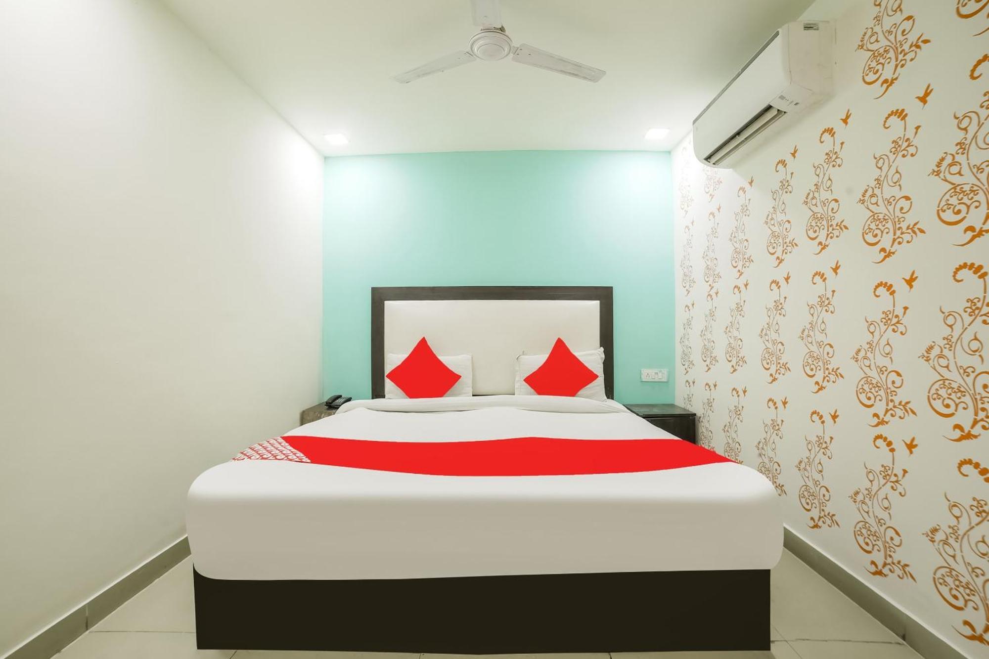 My Comfortable Hotel New Delhi Eksteriør bilde