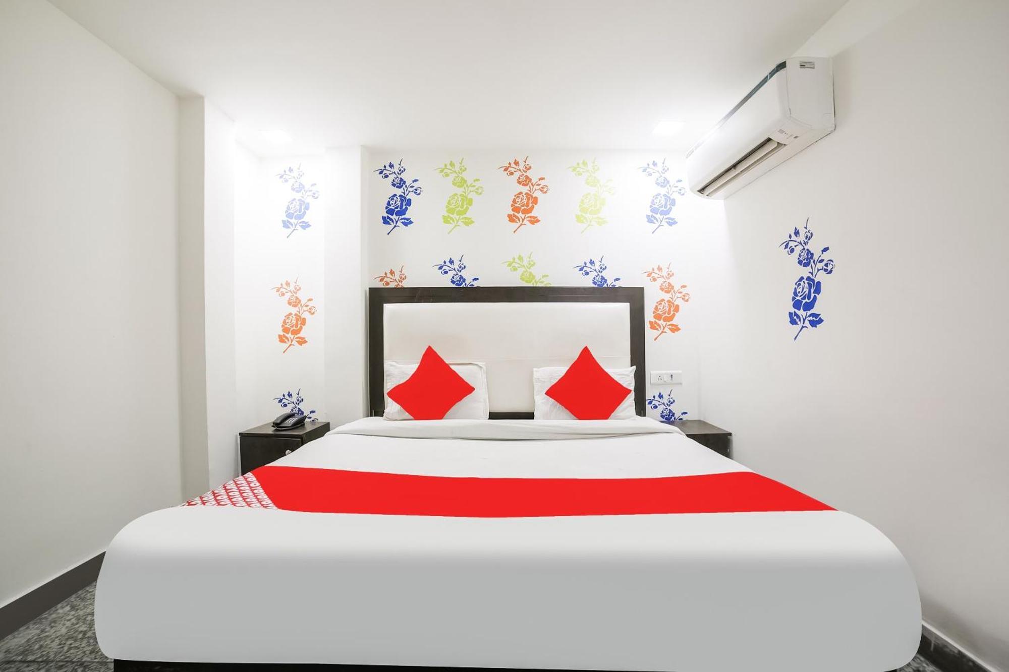 My Comfortable Hotel New Delhi Eksteriør bilde