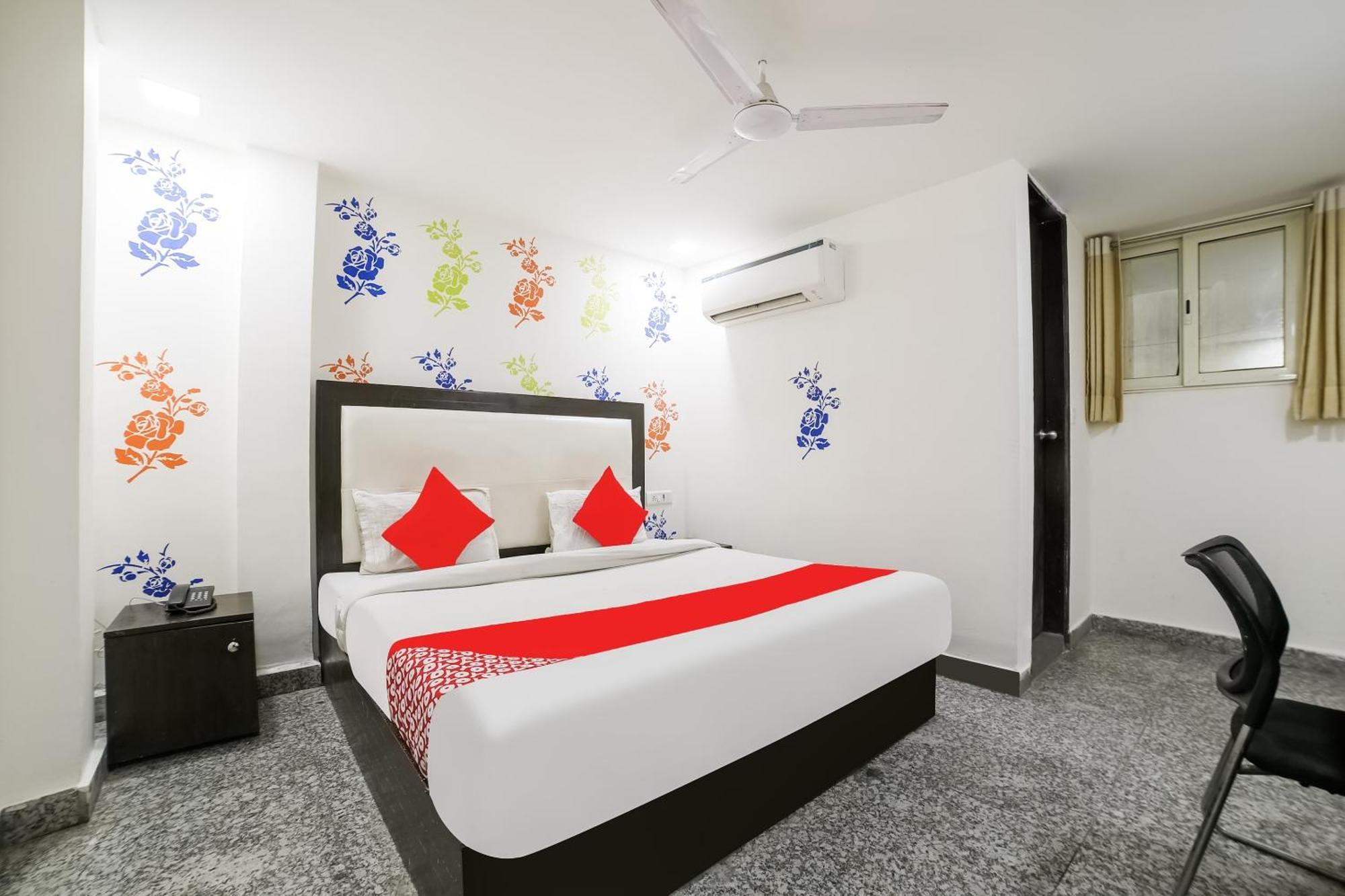 My Comfortable Hotel New Delhi Eksteriør bilde