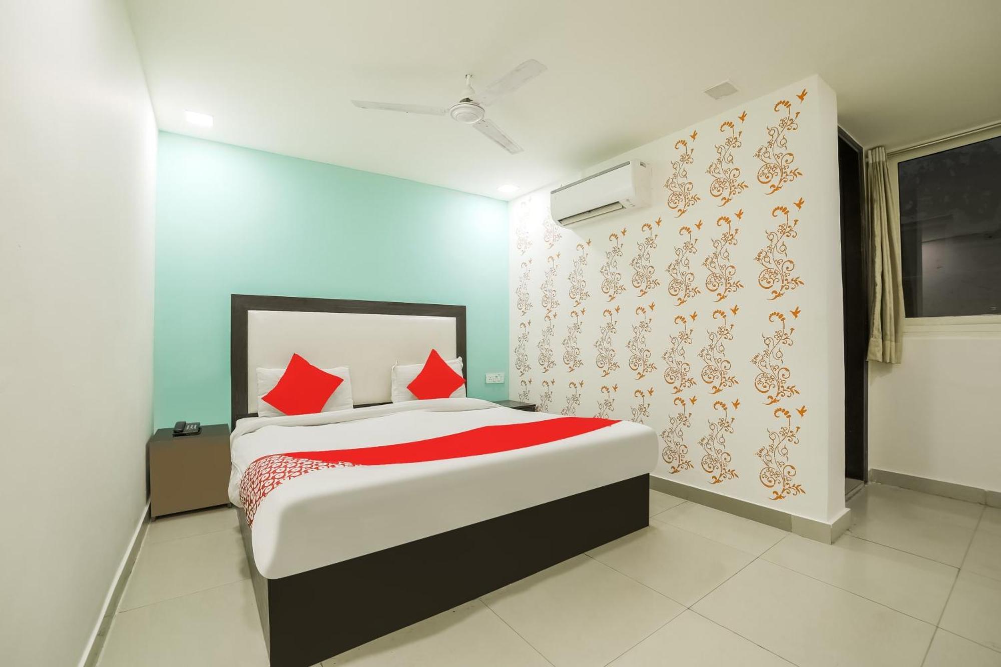 My Comfortable Hotel New Delhi Eksteriør bilde