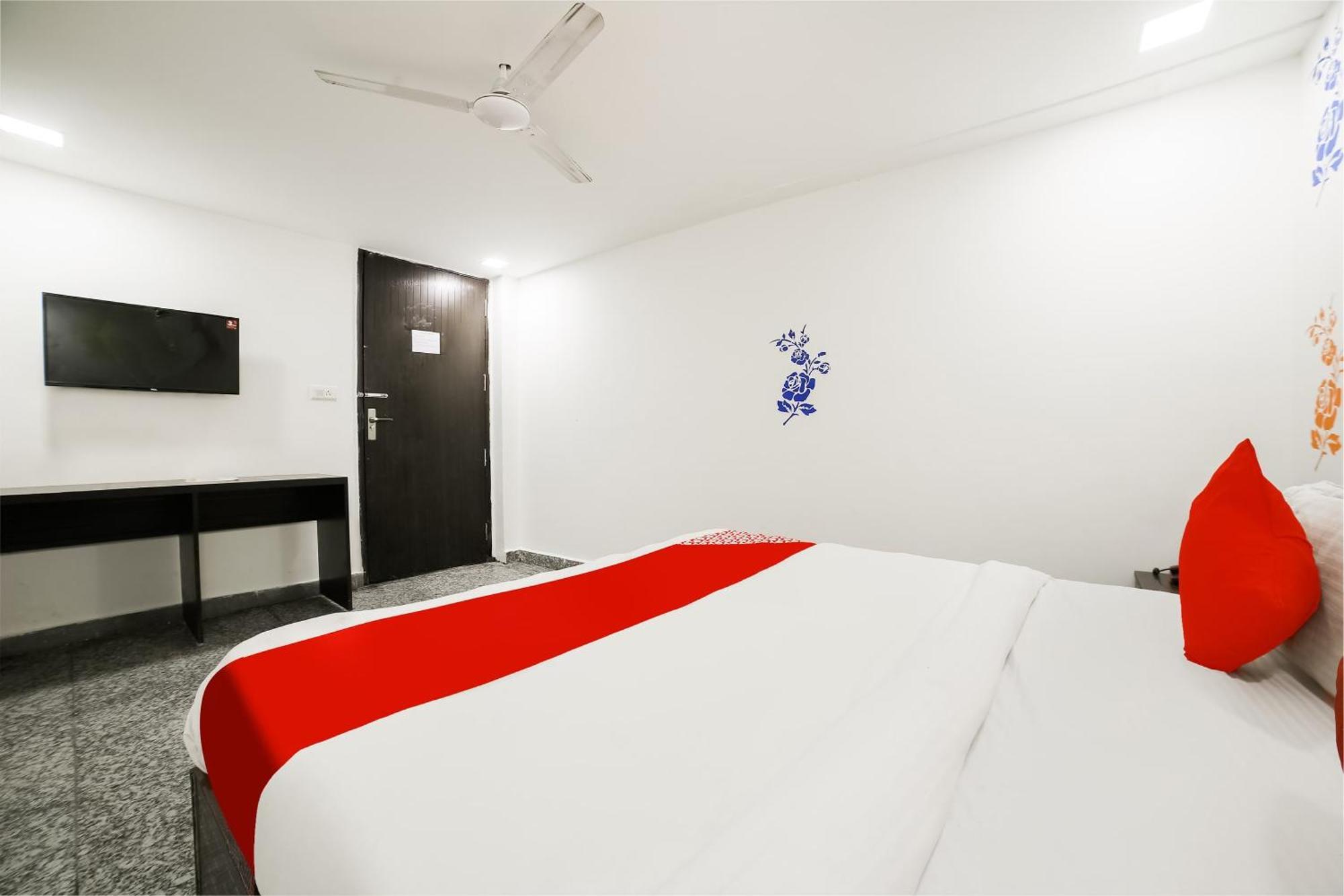 My Comfortable Hotel New Delhi Eksteriør bilde